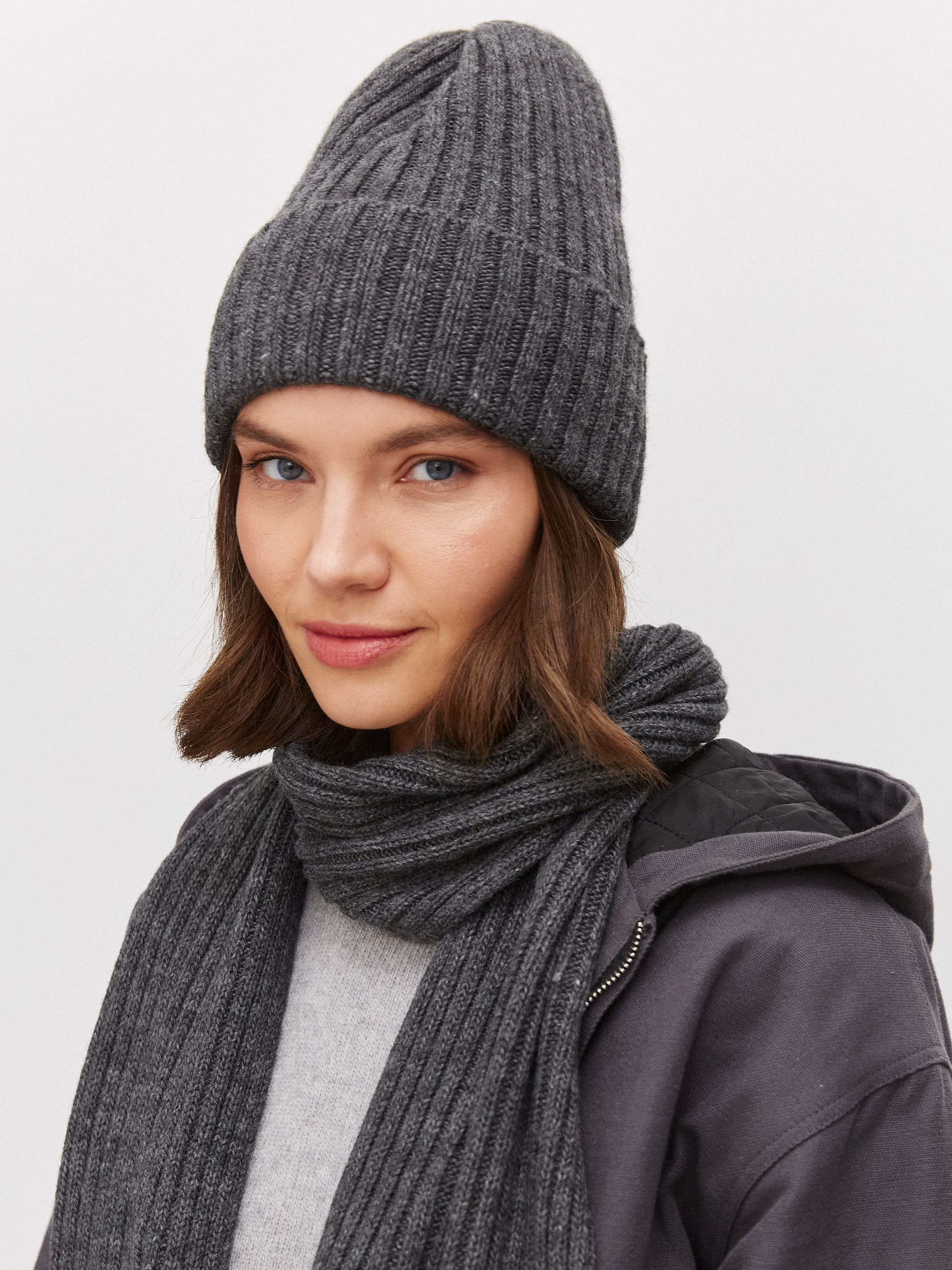 Нуга комплект (шапка+ шарф) трикотажный (т.серый)