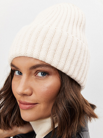Шапка с широким отворотом из шерсти мериноса Лайт
