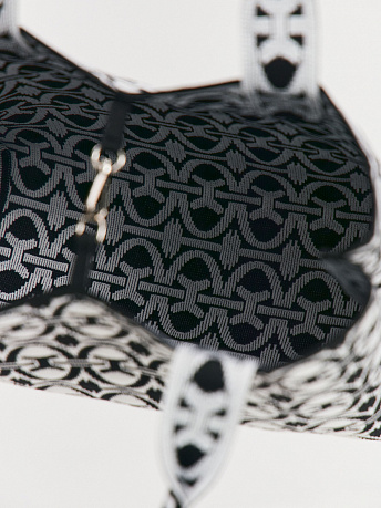 Сумка с жаккардовым рисунком