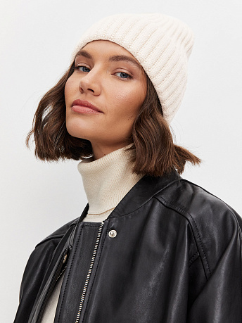 Шапка с широким отворотом из шерсти мериноса Лайт