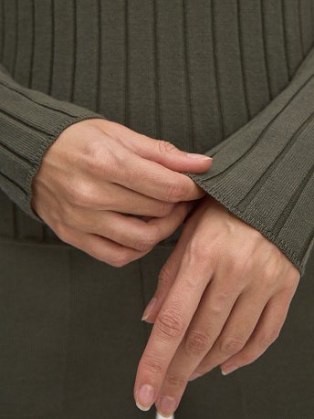 Водолазка из шерсти мериноса и вискозы Веста