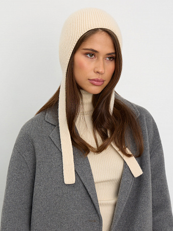 Чепчик из шерсти мериноса и кашемира Шапо
