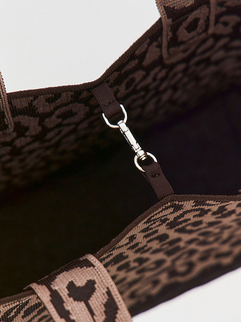 Сумка с леопардовым рисунком