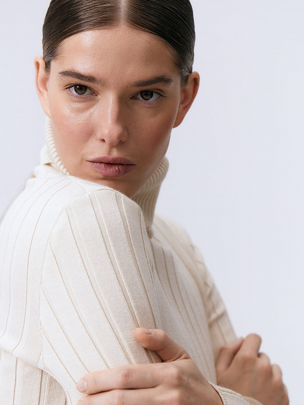 Веста водолазка трикотажная (кремовый, 44-46)