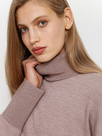 Джемпер из шерсти мериноса и вискозы с воротником Сатурн