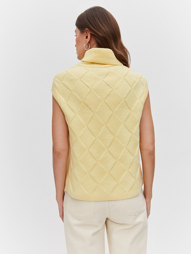 Дарина жилет трикотажный (св.желтый, 44-46)