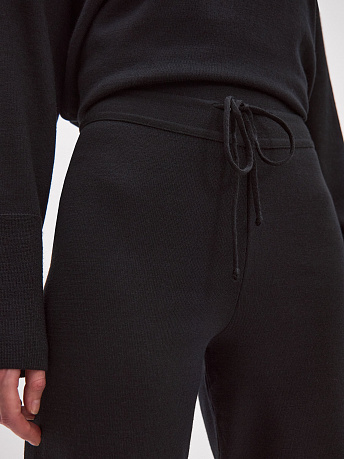 Брюки с шерстью мериноса и вискозой Сатурн