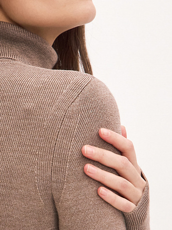 Водолазка из шерсти мериноса и вискозы Клео