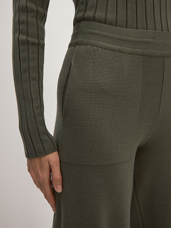 Брюки из шерсти мериноса с карманами Фуджи